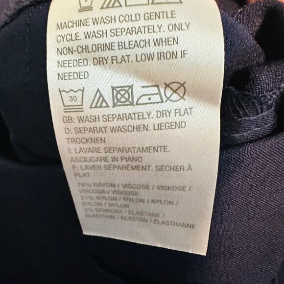 Susan Graver Ultra Stretch Pull-on Pedal Pushers NAVY BLUE Womens Size XS - Picture 10 of 10